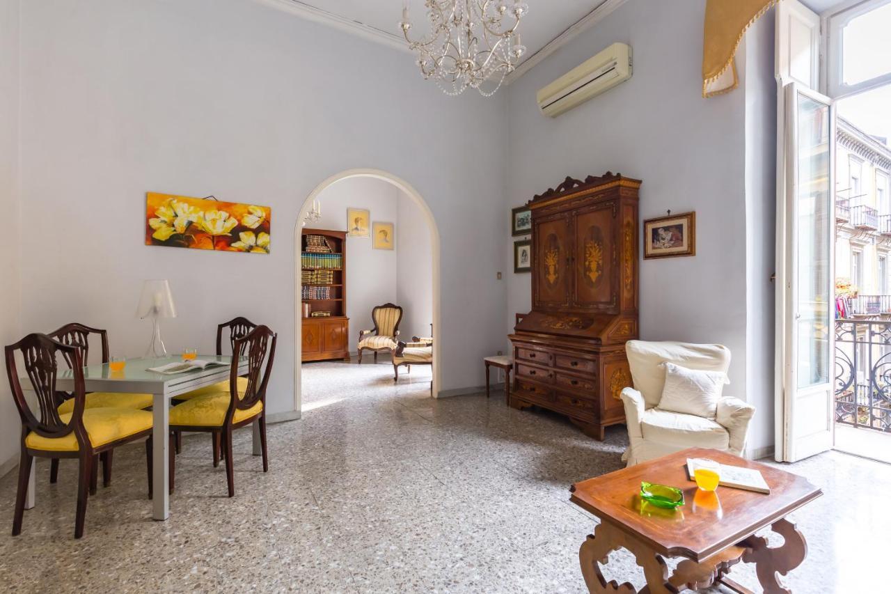 Rettifilo Family Apartment By Wonderful Italy Nápoly Kültér fotó
