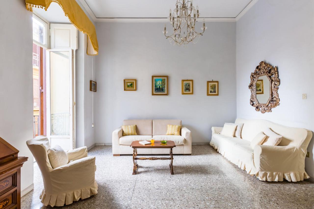 Rettifilo Family Apartment By Wonderful Italy Nápoly Kültér fotó