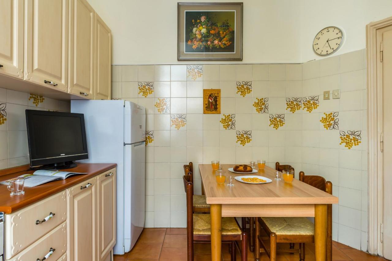 Rettifilo Family Apartment By Wonderful Italy Nápoly Kültér fotó